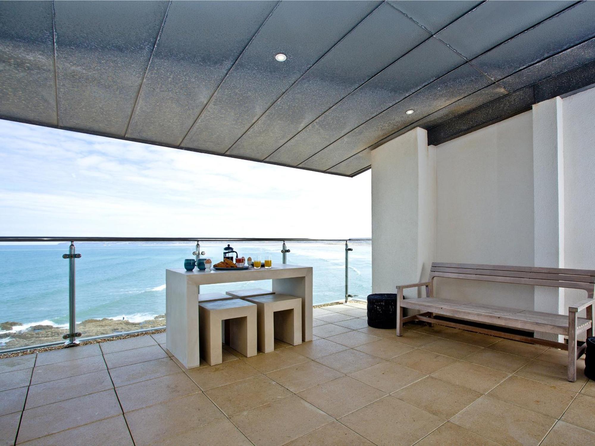 דירות וסטוורד הו The Penthouse Bay View מראה חיצוני תמונה
